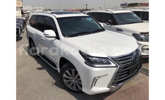 Acheter Import Voiture Lexus LX Blanc à Import - Dubai, Diana Acheter Import Voiture Lexus LX Blanc à Import - Dubai, Diana
