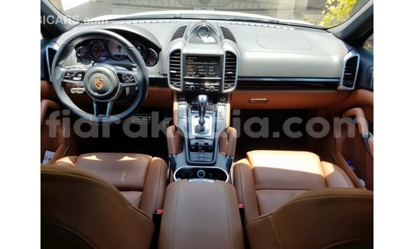 Hividy Porsche Cayenne fotsy Car in Import - Dubai in Diana Hividy Porsche Cayenne fotsy Car in Import - Dubai in Diana