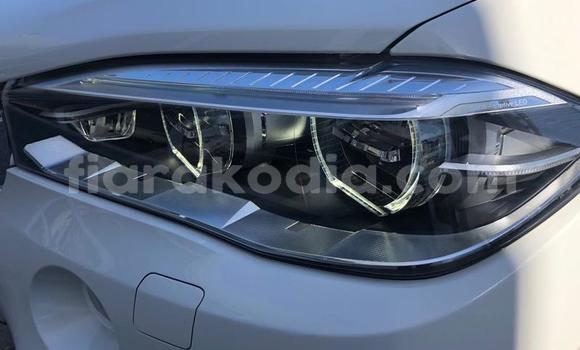 Acheter Occasion Voiture BMW X6 Blanc à Boriziny (Port–Bergé), Sofia Acheter Occasion Voiture BMW X6 Blanc à Boriziny (Port–Bergé), Sofia