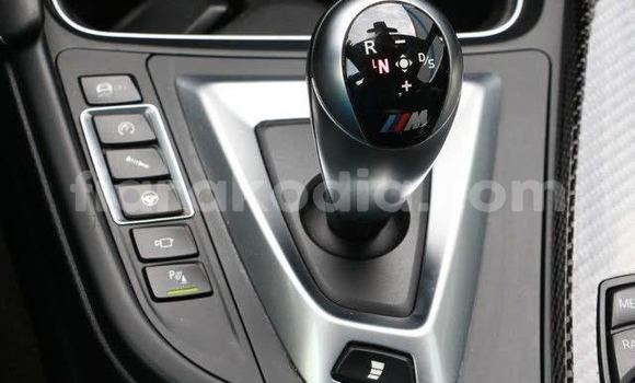 Acheter Occasion Voiture BMW M4 Gris à Boriziny (Port–Bergé), Sofia Acheter Occasion Voiture BMW M4 Gris à Boriziny (Port–Bergé), Sofia