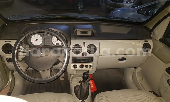 Acheter Occasion Voiture Renault Kangoo Rouge à Antananarivo, Analamanga Acheter Occasion Voiture Renault Kangoo Rouge à Antananarivo, Analamanga