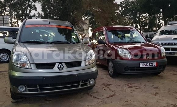 Acheter Occasion Voiture Renault Kangoo Gris à Antananarivo, Analamanga Acheter Occasion Voiture Renault Kangoo Gris à Antananarivo, Analamanga