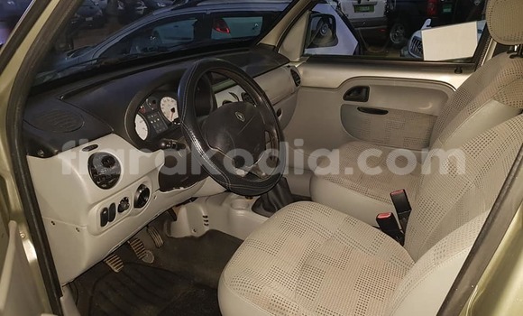 Acheter Occasion Voiture Renault Kangoo Gris à Antananarivo, Analamanga Acheter Occasion Voiture Renault Kangoo Gris à Antananarivo, Analamanga
