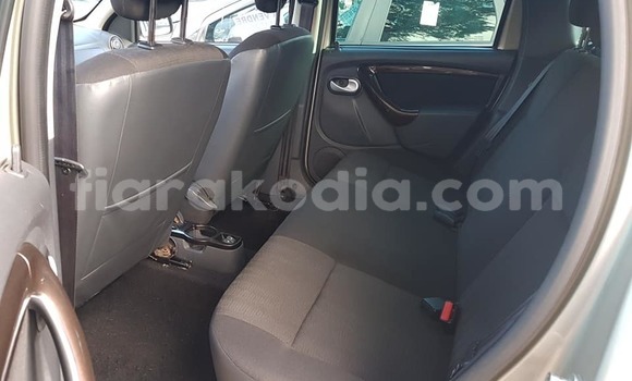 Acheter Occasion Voiture Renault Duster Gris à Antananarivo, Analamanga Acheter Occasion Voiture Renault Duster Gris à Antananarivo, Analamanga