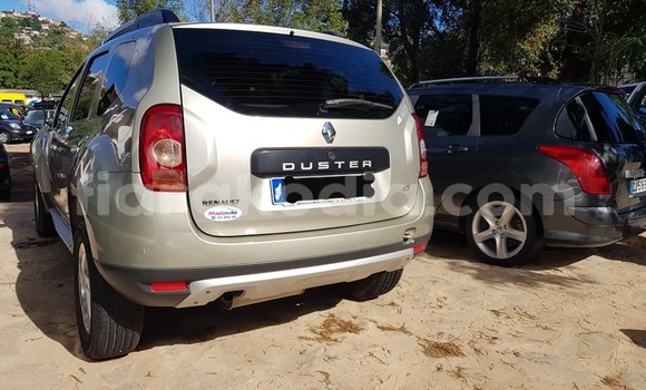 Acheter Occasion Voiture Renault Duster Gris à Antananarivo, Analamanga Acheter Occasion Voiture Renault Duster Gris à Antananarivo, Analamanga