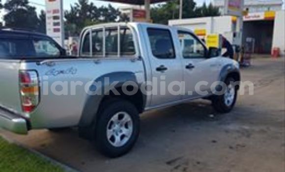 Acheter Occasion Voiture Mazda BT-50 Gris à Antananarivo, Analamanga Acheter Occasion Voiture Mazda BT-50 Gris à Antananarivo, Analamanga