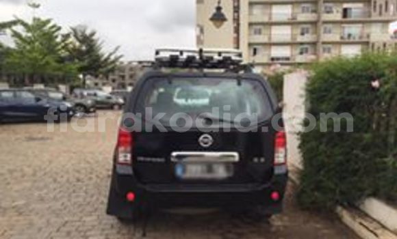 Acheter Occasion Voiture Nissan Pathfinder Noir à Antananarivo, Analamanga Acheter Occasion Voiture Nissan Pathfinder Noir à Antananarivo, Analamanga