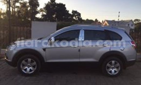 Acheter Occasion Voiture Chevrolet Captiva Gris à Antananarivo, Analamanga Acheter Occasion Voiture Chevrolet Captiva Gris à Antananarivo, Analamanga