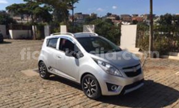Acheter Occasion Voiture Chevrolet Spark Gris à Antananarivo, Analamanga Acheter Occasion Voiture Chevrolet Spark Gris à Antananarivo, Analamanga