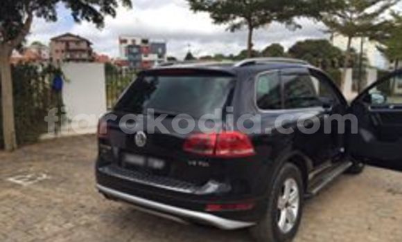 Acheter Occasion Voiture Volkswagen Touareg Noir à Antananarivo, Analamanga Acheter Occasion Voiture Volkswagen Touareg Noir à Antananarivo, Analamanga