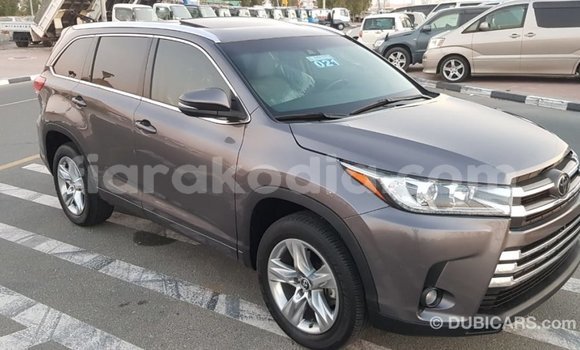 Buy Import Toyota Highlander Other Car in Import - Dubai in Diana Buy Import Toyota Highlander Other Car in Import - Dubai in Diana