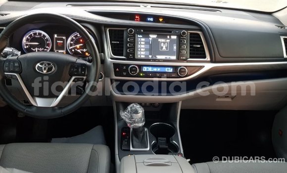 Buy Import Toyota Highlander Other Car in Import - Dubai in Diana Buy Import Toyota Highlander Other Car in Import - Dubai in Diana