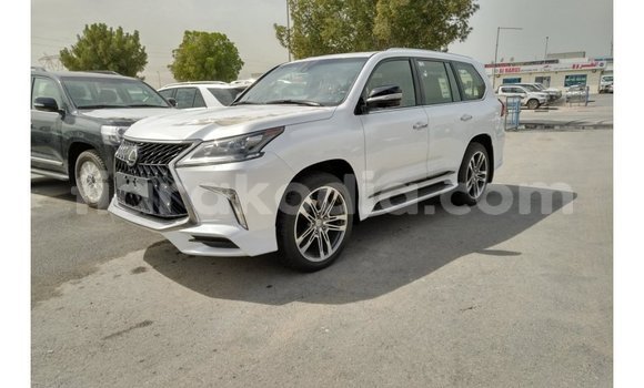 Acheter Import Voiture Lexus LX Rouge à Import - Dubai, Diana Acheter Import Voiture Lexus LX Rouge à Import - Dubai, Diana