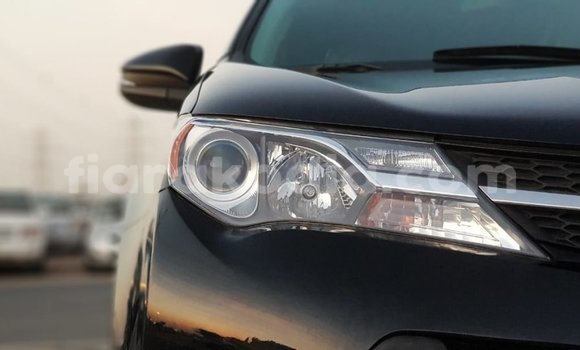 Acheter Import Utilitaire Toyota HiAce Noir à Import - Dubai, Diana