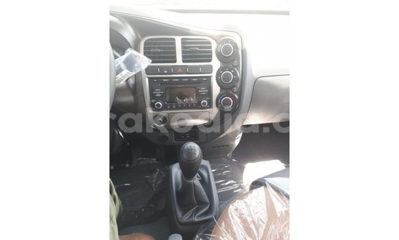 Hividy Kia Carens fotsy Car in Import - Dubai in Diana Hividy Kia Carens fotsy Car in Import - Dubai in Diana