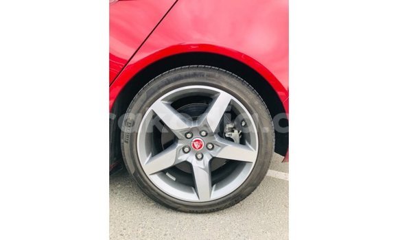 Acheter Import Voiture Jaguar XE Rouge à Import - Dubai, Diana Acheter Import Voiture Jaguar XE Rouge à Import - Dubai, Diana