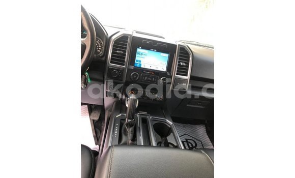 Acheter Import Voiture Ford Club Wagon Blanc à Import - Dubai, Diana Acheter Import Voiture Ford Club Wagon Blanc à Import - Dubai, Diana