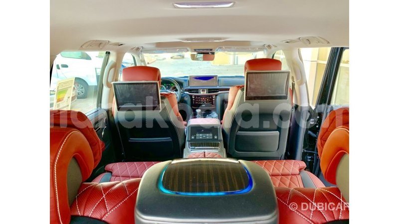 Big with watermark 0fa1102e ad67 4892 b6af ce09cfbbbacf