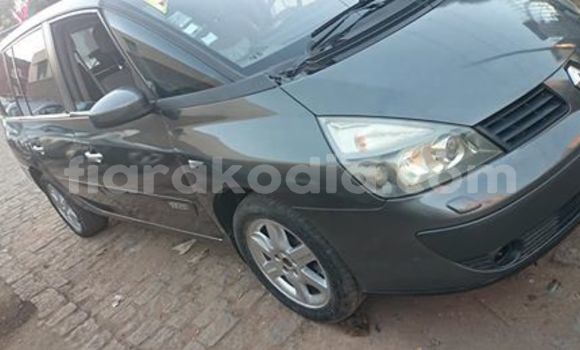 Acheter Occasion Voiture Renault Espace Vert à Antananarivo, Analamanga Acheter Occasion Voiture Renault Espace Vert à Antananarivo, Analamanga