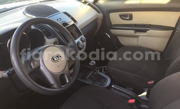 Acheter Occasion Voiture Kia Soul Blanc à Antananarivo, Analamanga Acheter Occasion Voiture Kia Soul Blanc à Antananarivo, Analamanga