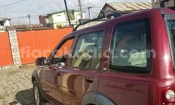 Acheter Occasion Voiture Land Rover Freelander Rouge à Antananarivo, Analamanga Acheter Occasion Voiture Land Rover Freelander Rouge à Antananarivo, Analamanga
