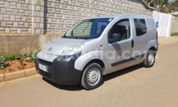 Acheter Occasion Voiture Citroen Nemo Gris à Antananarivo, Analamanga Acheter Occasion Voiture Citroen Nemo Gris à Antananarivo, Analamanga