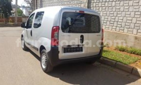 Acheter Occasion Voiture Citroen Nemo Gris à Antananarivo, Analamanga Acheter Occasion Voiture Citroen Nemo Gris à Antananarivo, Analamanga