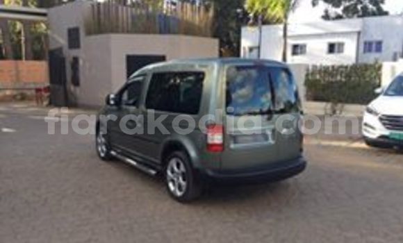 Acheter Occasion Voiture Volkswagen Caddy Vert à Antananarivo, Analamanga Acheter Occasion Voiture Volkswagen Caddy Vert à Antananarivo, Analamanga