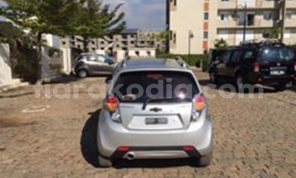 Acheter Occasion Voiture Chevrolet Spark Gris à Antananarivo, Analamanga Acheter Occasion Voiture Chevrolet Spark Gris à Antananarivo, Analamanga