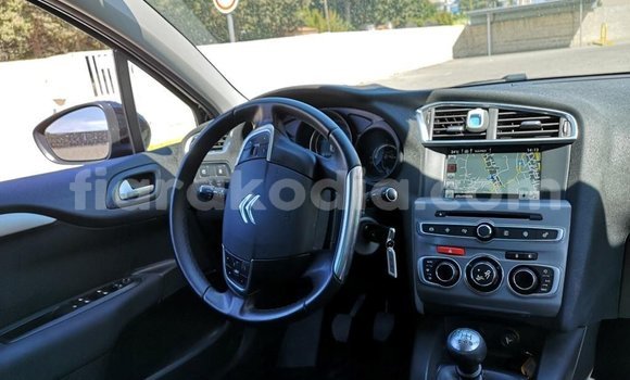 Acheter Occasion Voiture Citroen C4 Autre à Antananarivo, Analamanga Acheter Occasion Voiture Citroen C4 Autre à Antananarivo, Analamanga