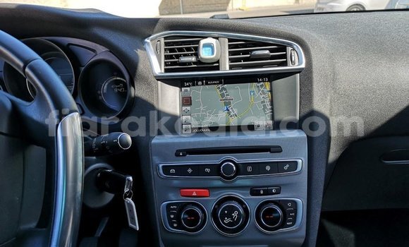 Acheter Occasion Voiture Citroen C4 Autre à Antananarivo, Analamanga Acheter Occasion Voiture Citroen C4 Autre à Antananarivo, Analamanga