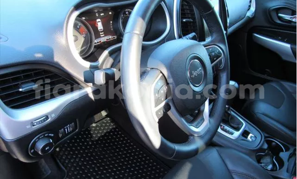 Acheter Occasion Voiture Jeep Cherokee Autre à Antananarivo, Analamanga Acheter Occasion Voiture Jeep Cherokee Autre à Antananarivo, Analamanga