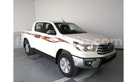 Acheter Import Voiture Toyota Hilux Blanc à Import - Dubai, Diana Acheter Import Voiture Toyota Hilux Blanc à Import - Dubai, Diana