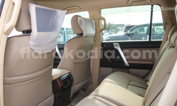 Hividy Toyota Prado fotsy Car in Import - Dubai in Diana Hividy Toyota Prado fotsy Car in Import - Dubai in Diana