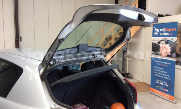 Buy Used Toyota Corolla Silver Car in Ambanja in Diana Buy Used Toyota Corolla Silver Car in Ambanja in Diana