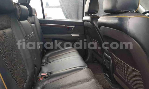 Buy Used Hyundai Santa Fe Black Car in Ambanja in Diana Buy Used Hyundai Santa Fe Black Car in Ambanja in Diana