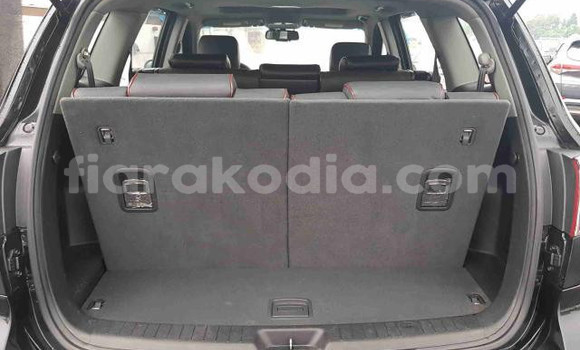 Buy Used Hyundai Santa Fe Black Car in Ambanja in Diana Buy Used Hyundai Santa Fe Black Car in Ambanja in Diana