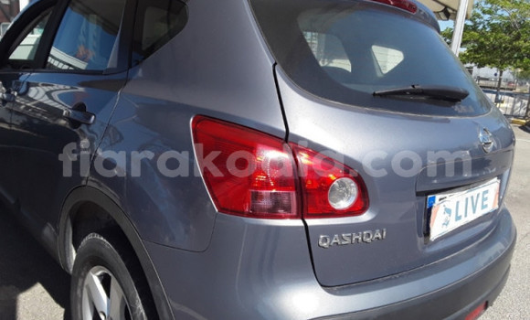 Buy Used Nissan Qashqai Silver Car in Ambanja in Diana Buy Used Nissan Qashqai Silver Car in Ambanja in Diana