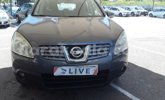 Buy Used Nissan Qashqai Silver Car in Ambanja in Diana Buy Used Nissan Qashqai Silver Car in Ambanja in Diana