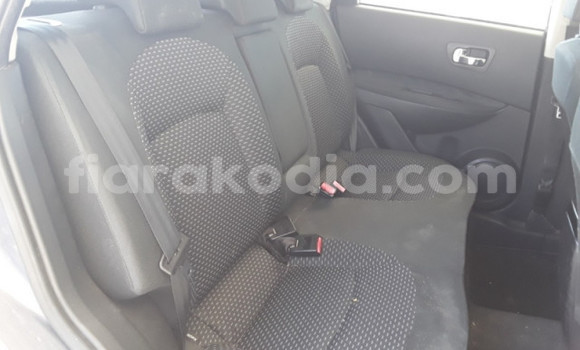 Buy Used Nissan Qashqai Silver Car in Ambanja in Diana Buy Used Nissan Qashqai Silver Car in Ambanja in Diana