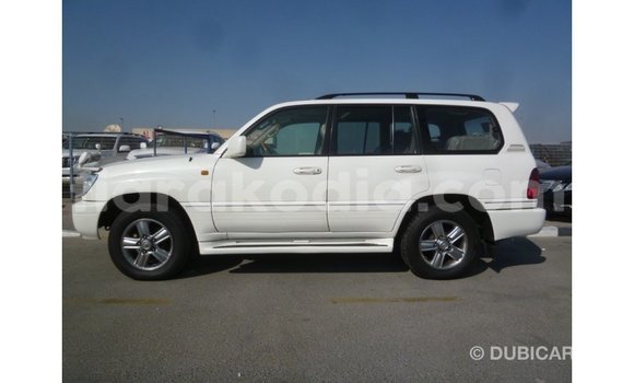 Acheter Import Voiture Toyota Land Cruiser Blanc à Import - Dubai, Diana Acheter Import Voiture Toyota Land Cruiser Blanc à Import - Dubai, Diana