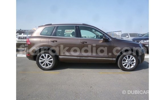 Acheter Import Voiture Volkswagen Touareg Marron à Import - Dubai, Diana Acheter Import Voiture Volkswagen Touareg Marron à Import - Dubai, Diana