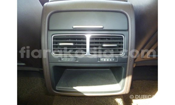 Acheter Import Voiture Volkswagen Touareg Marron à Import - Dubai, Diana Acheter Import Voiture Volkswagen Touareg Marron à Import - Dubai, Diana