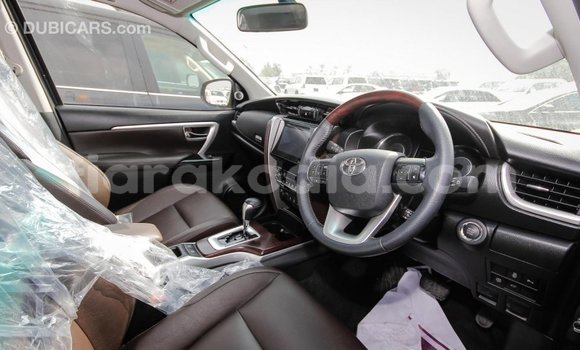 Acheter Import Voiture Toyota Fortuner Autre à Import - Dubai, Diana Acheter Import Voiture Toyota Fortuner Autre à Import - Dubai, Diana
