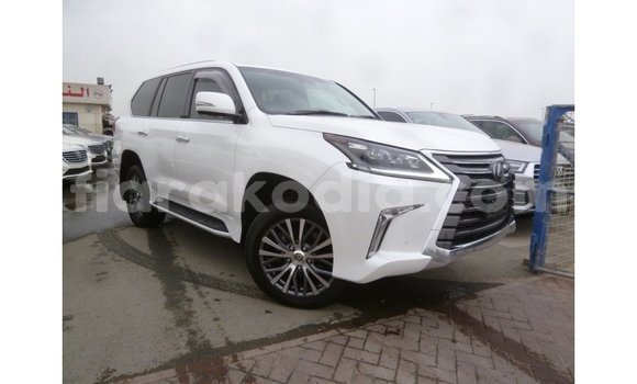 Acheter Import Voiture Lexus LX Blanc à Import - Dubai, Diana Acheter Import Voiture Lexus LX Blanc à Import - Dubai, Diana