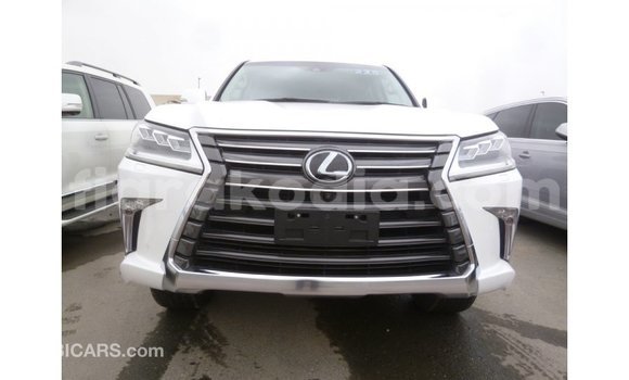 Acheter Import Voiture Lexus LX Blanc à Import - Dubai, Diana Acheter Import Voiture Lexus LX Blanc à Import - Dubai, Diana