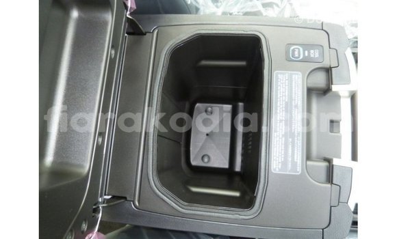 Acheter Import Voiture Toyota Land Cruiser Noir à Import - Dubai, Diana Acheter Import Voiture Toyota Land Cruiser Noir à Import - Dubai, Diana