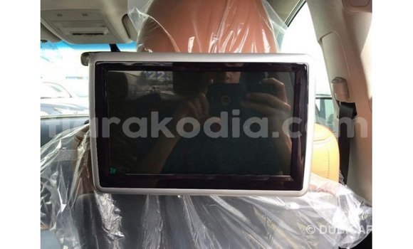 Acheter Import Voiture Toyota Land Cruiser Noir à Import - Dubai, Diana Acheter Import Voiture Toyota Land Cruiser Noir à Import - Dubai, Diana