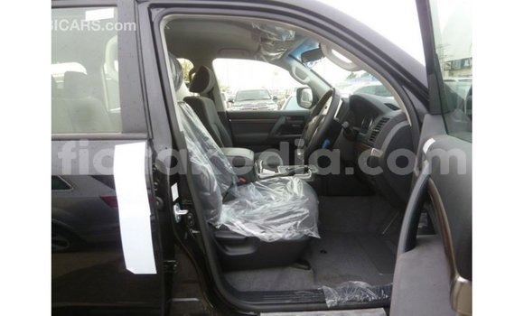 Acheter Import Voiture Toyota Land Cruiser Noir à Import - Dubai, Diana Acheter Import Voiture Toyota Land Cruiser Noir à Import - Dubai, Diana
