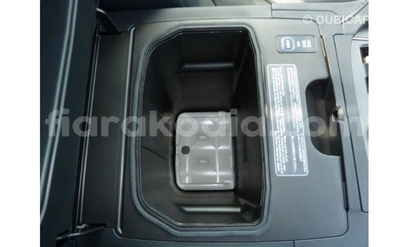 Acheter Import Voiture Lexus LX Autre à Import - Dubai, Diana Acheter Import Voiture Lexus LX Autre à Import - Dubai, Diana